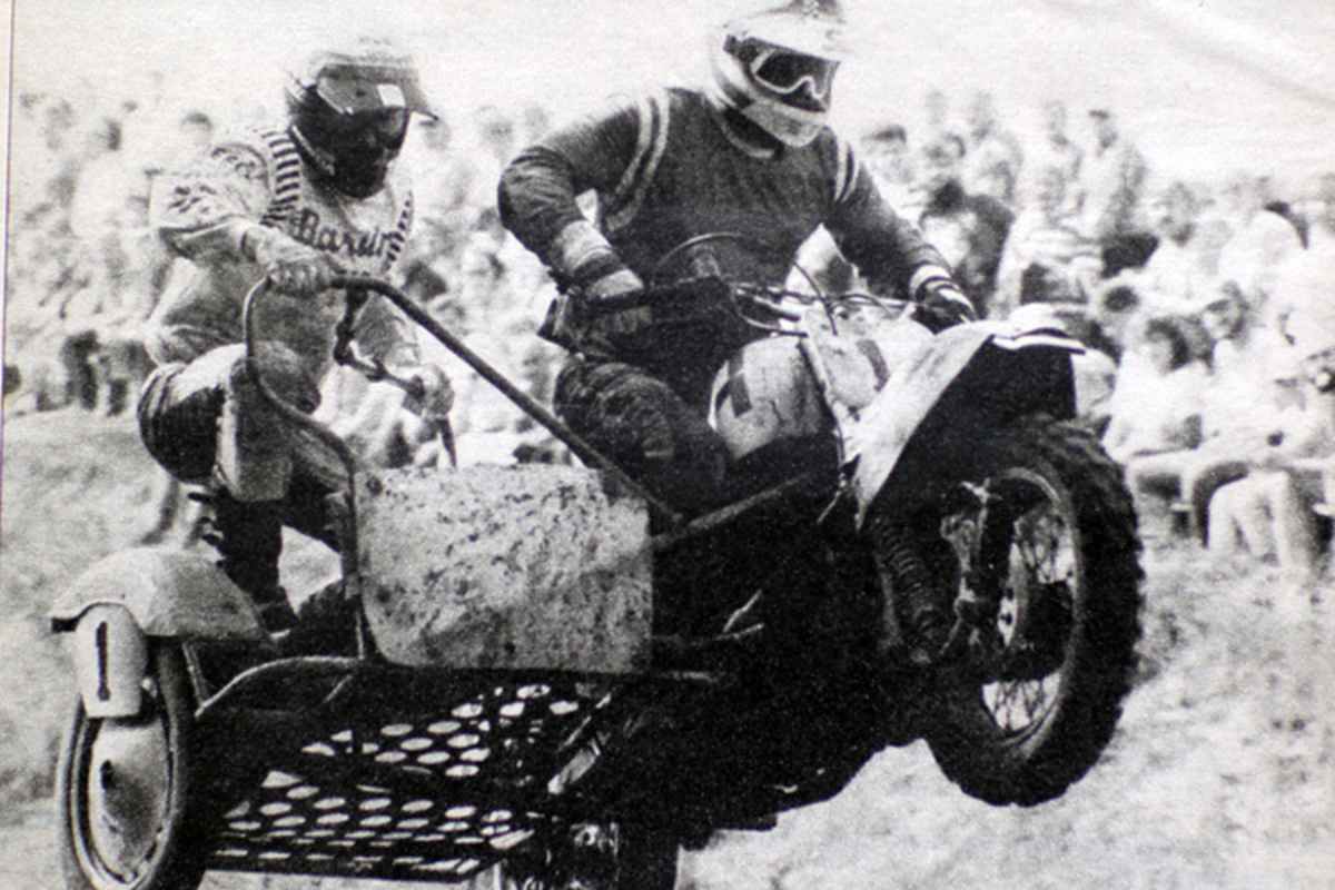 Heinz Hoppe als Seitenwagen-Pilot mit Beifahrer Klaus-Dieter Wissuwa