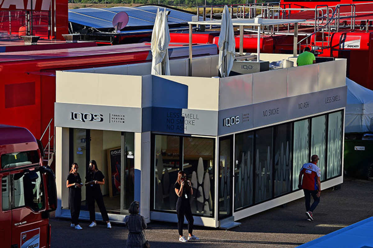 Die IQOS-Lounge beim Aragón-GP