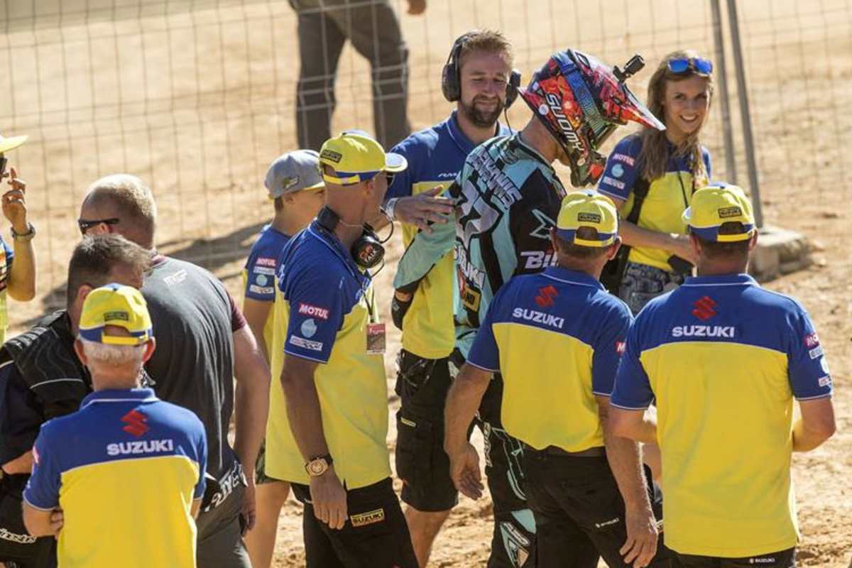 Das Team ist über das erste Podium begeistert