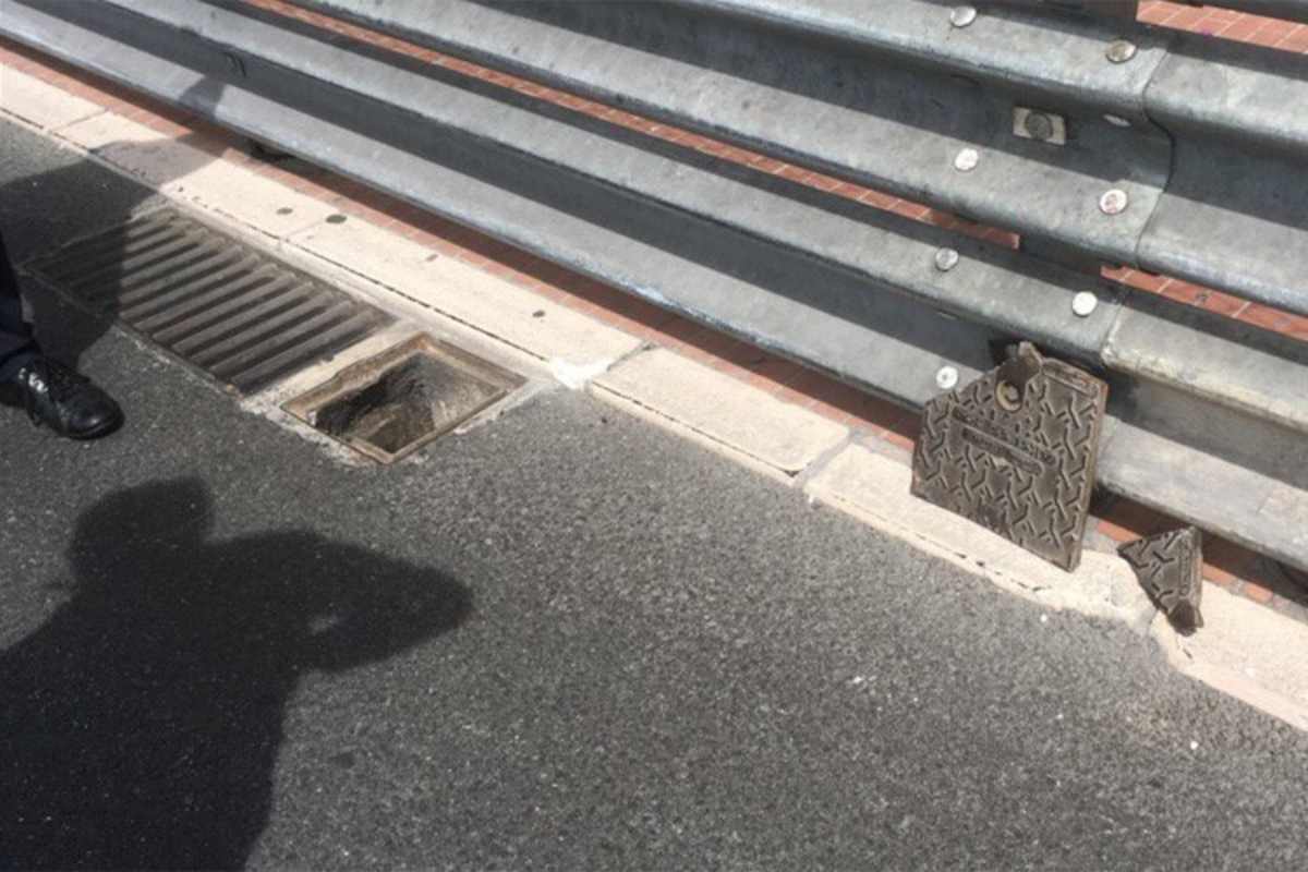 Kaputter Kanaldeckel in Monaco 2016