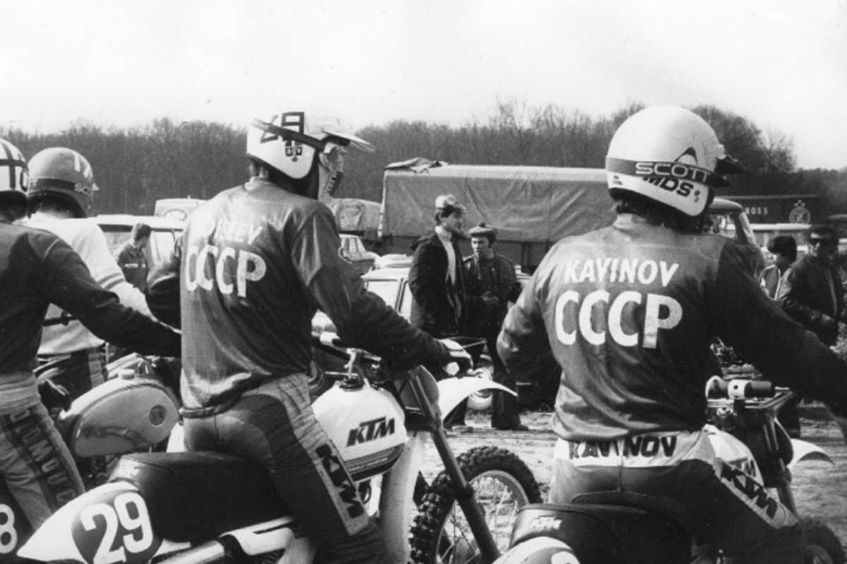 Russland und Ukraine in einem Team:  Moisseev und Kavinov erzielten die ersten Erfolge für KTM in der Weltmeisterschaft