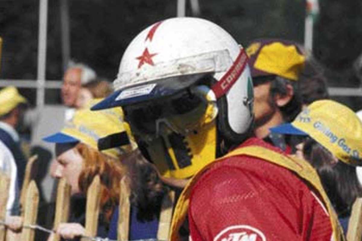 Kavinov mit Sowjetstern am Helm