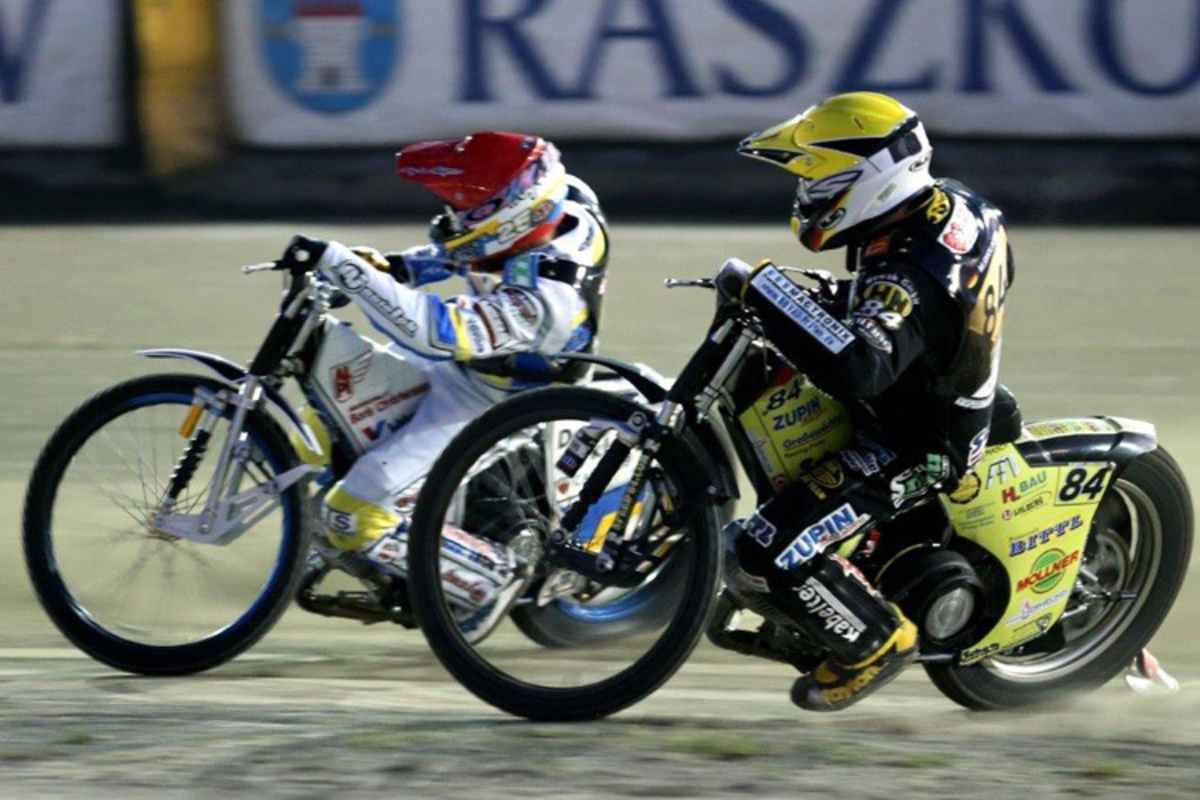 Martin Smolinski (gelb)