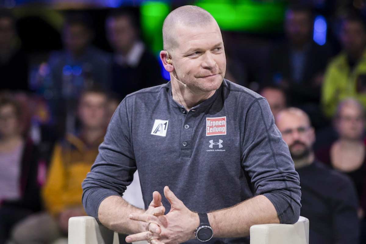 Klaus Kröll diskutiert mit Maria Höfl-Riesch und Armin Assinger