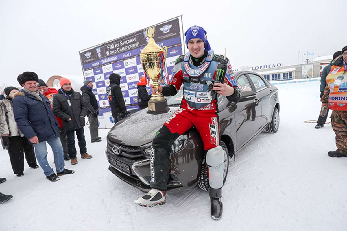 Weltmeister Dimtry Koltakov ist wieder auf Titelkurs