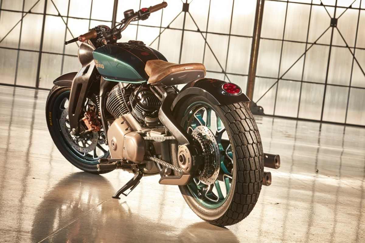 Royal Enfield Concept KX: Die Ähnlichkeit mit der historischen Maschine ist unverkennbar, die technischen Lösungen jedoch völlig anders