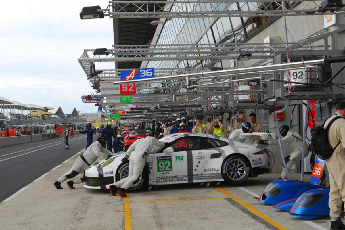 Porsche fuhr zur GTE-Bestzeit