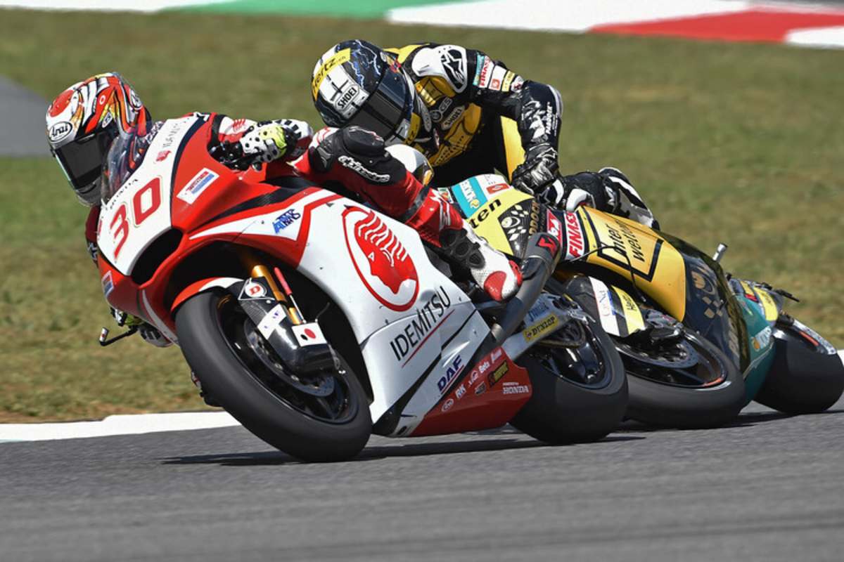 ... aber Tom verliert die Herrschaft übers eine Suter MMX2... 