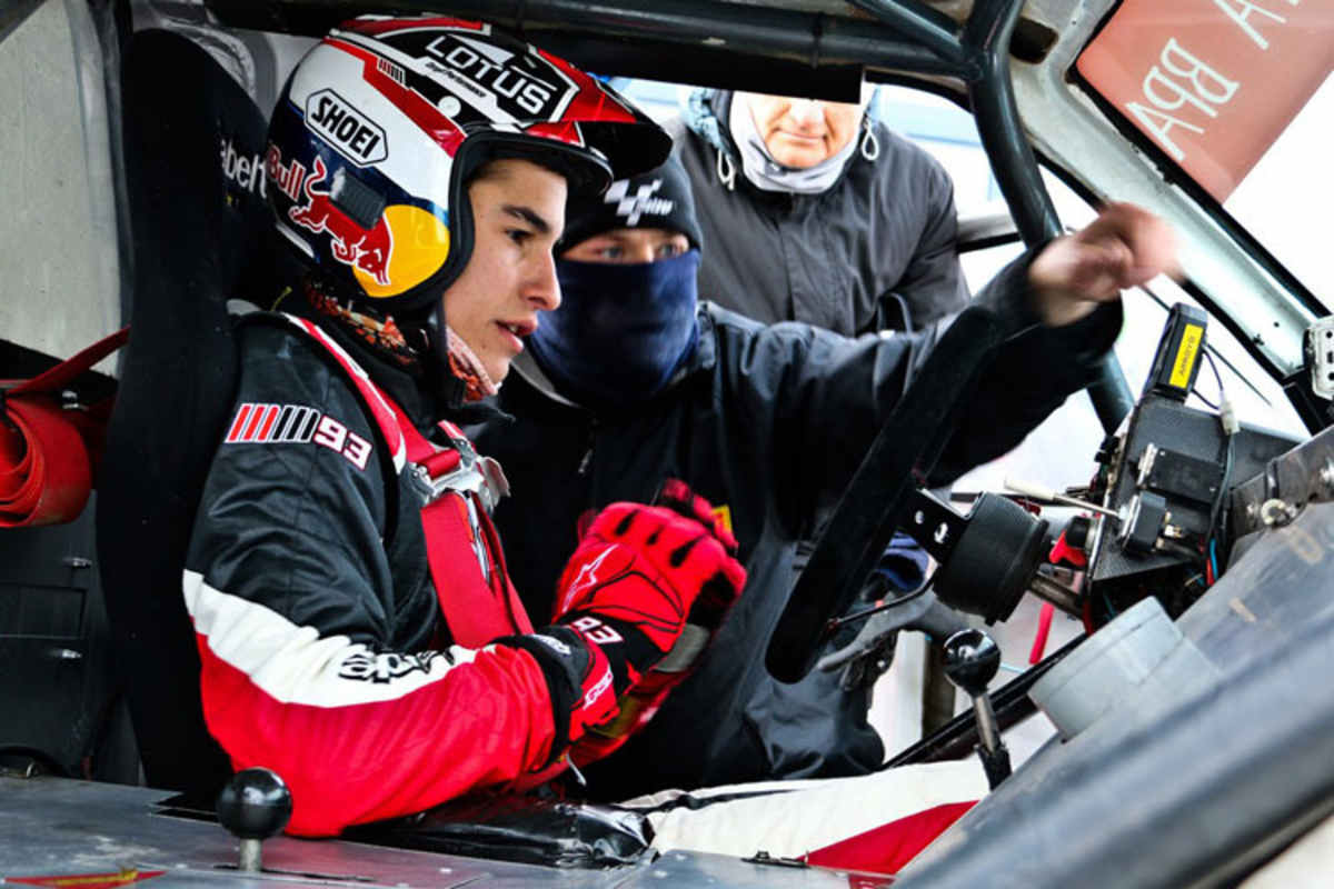 Marc Márquez im Auto-Cockpit