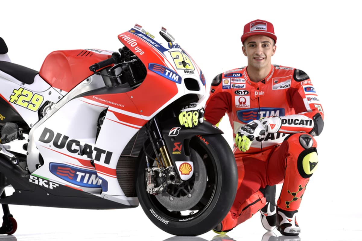 Andrea Iannone mit seinem neuen Arbeitsgerät
