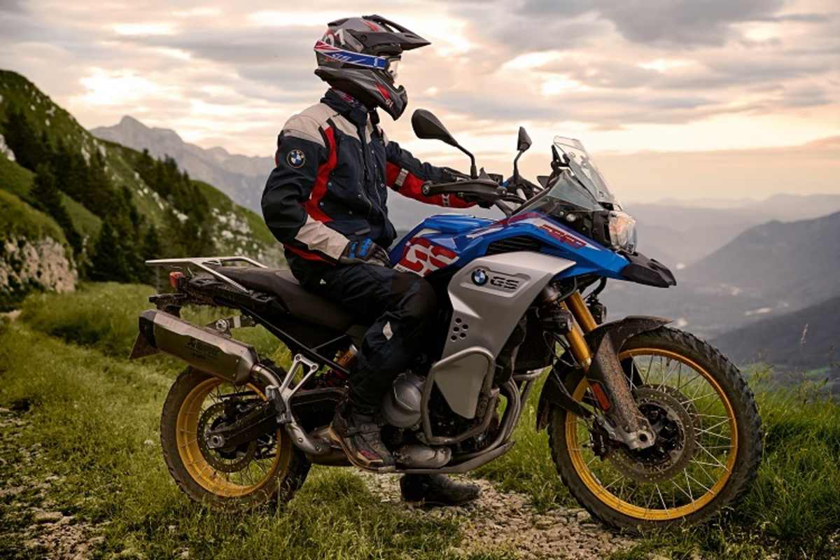 BMW F 850 GS Adventure: Tank nicht mehr im Heck, sondern da, wo er immer war