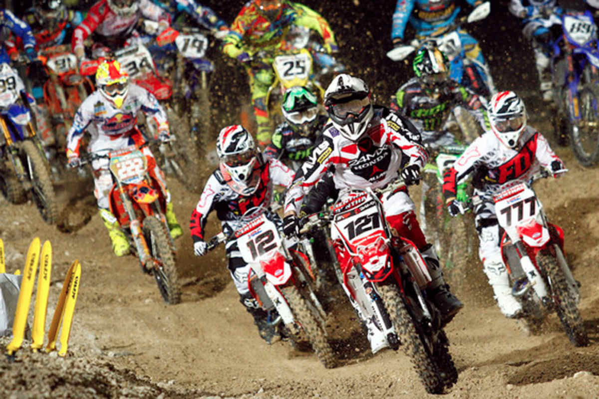 Blitzstarter Max Nagl (12) war in Katar in beiden Läufen vorn dabei 