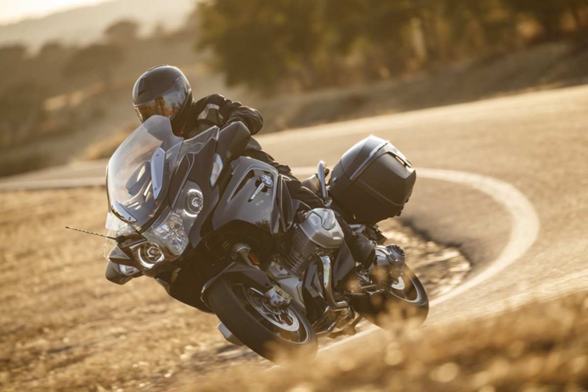 BMW R 1250 RT: Eine Langstrecken-Tourenmaschine mit sehr sportlichen fahrdynamischen Möglichkeiten