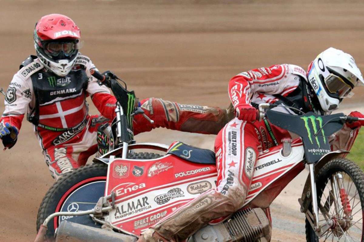 Nach diesem Sturz wurde Niels-Kristian Iversen disqualifiziert