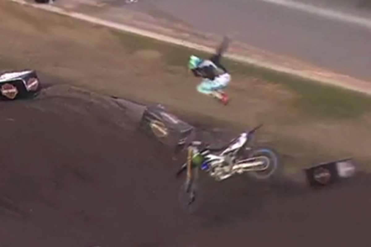 Aaron Plessinger flog in Daytona heftig ab und verletzte sich am Knöchel