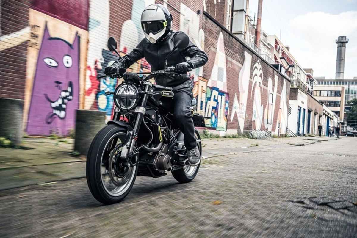 Husqvarna Svartpilen 401: Einzylinder im Scambler-Style