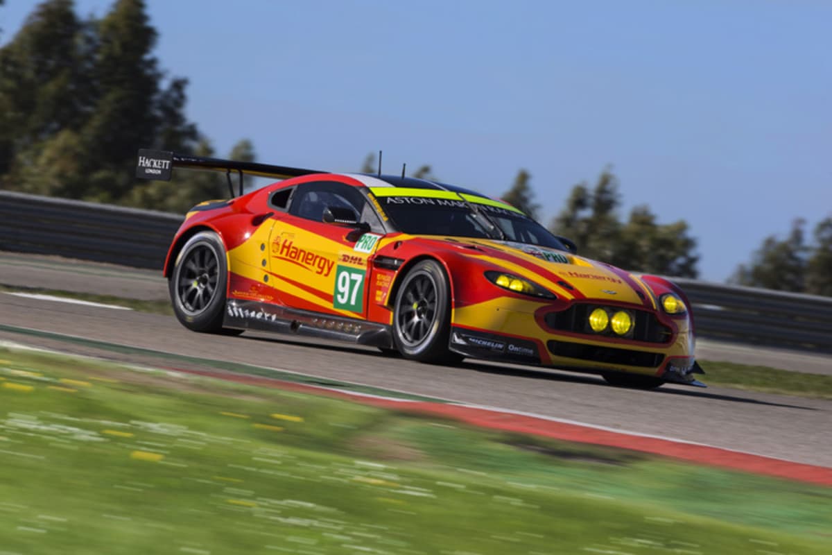 Stefan Mücke fährt den roten Vantage GTE