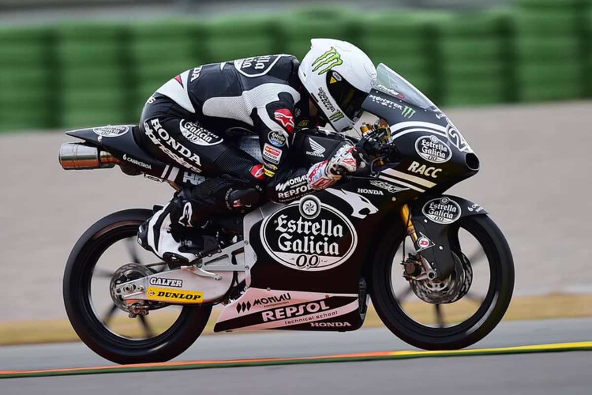 2015 gibt der Franzose auf der Honda des Teams Estrella Galicia 0,0 sein WM-Debüt