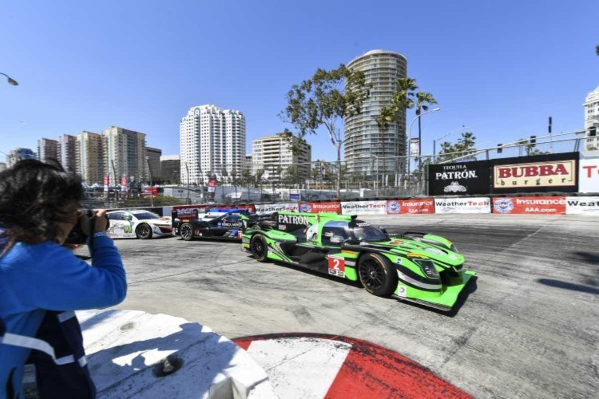 Der Nissan DPi mit Scott Sharp und Ryan Dalziel