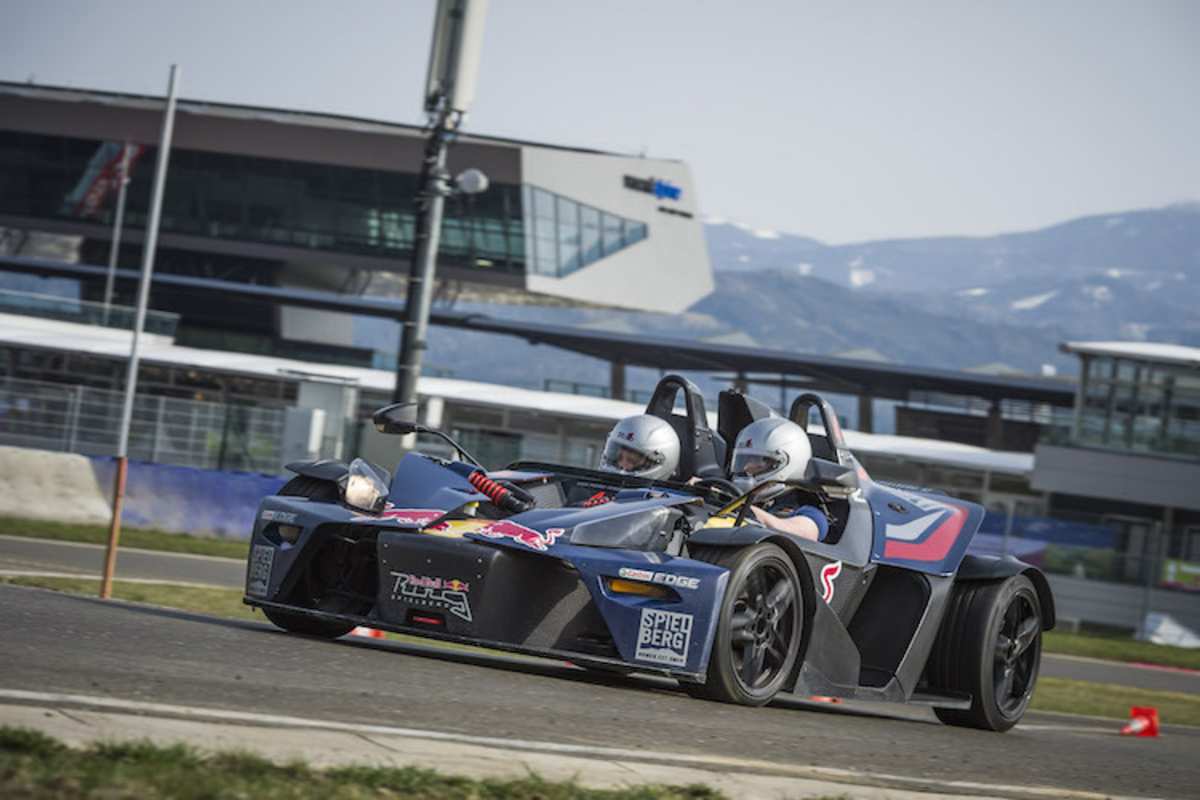 Mit dem KTM X-Bow um den Ring