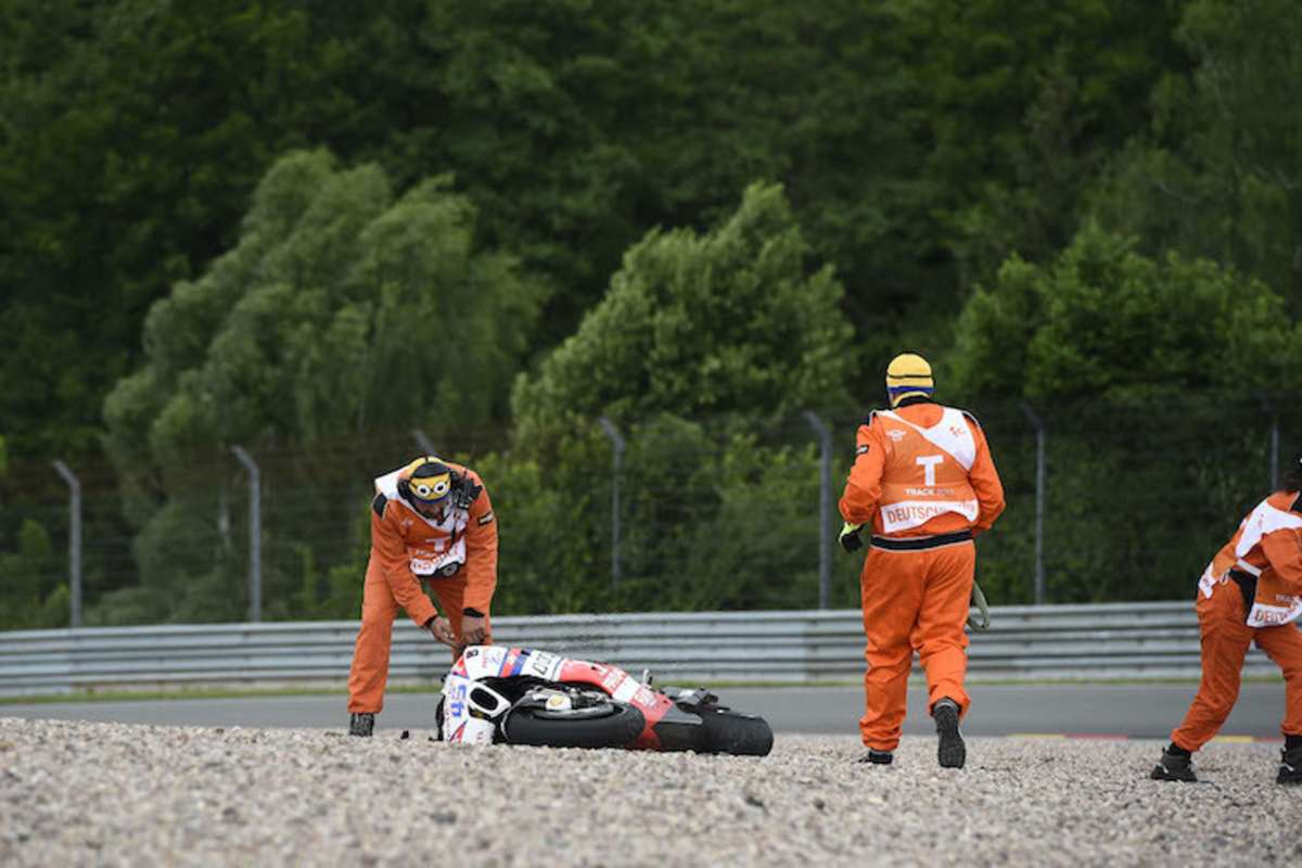 Auch Scott Redding legte sich in Turn 11 hin 