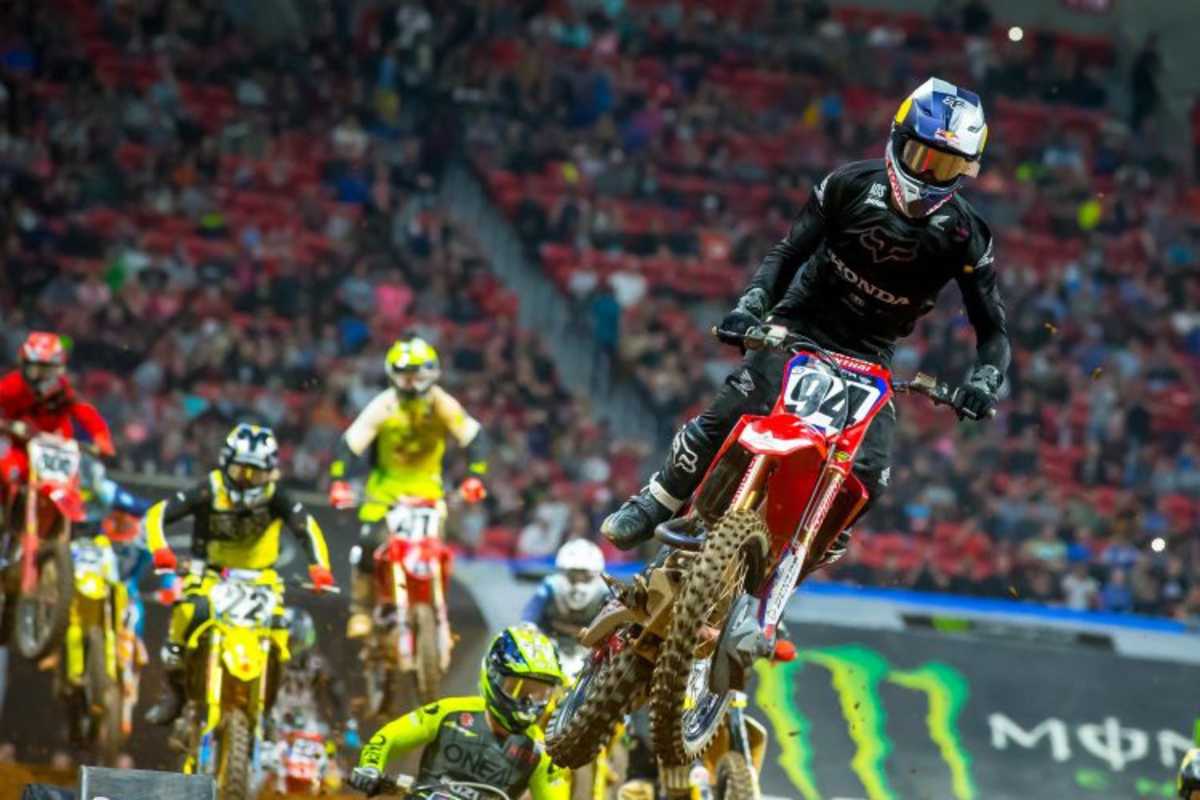 Die Mercedes-Benz-Arena von Atlanta war gut gefüllt