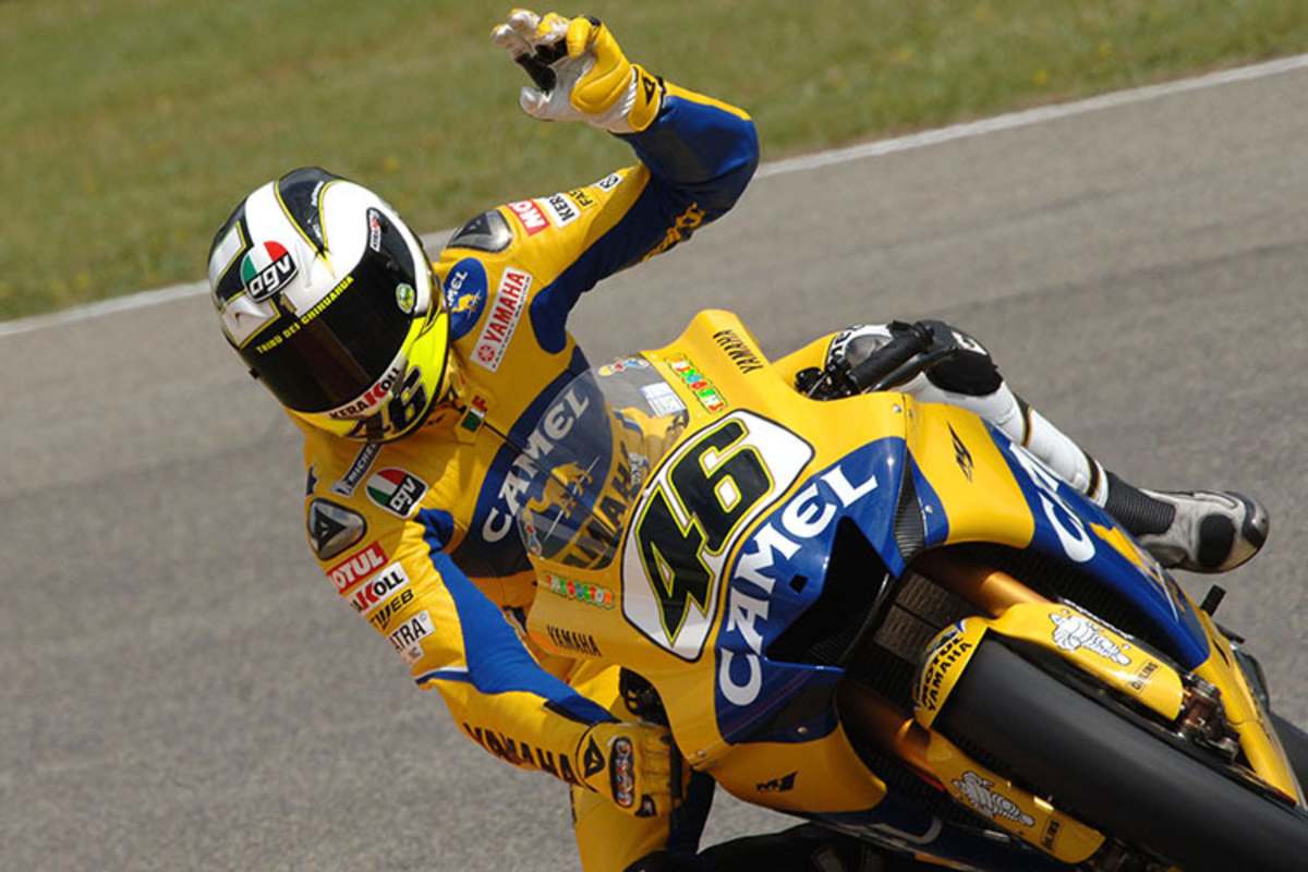 Rossi mit Nieto-Helm-Design 2006 in Mugello