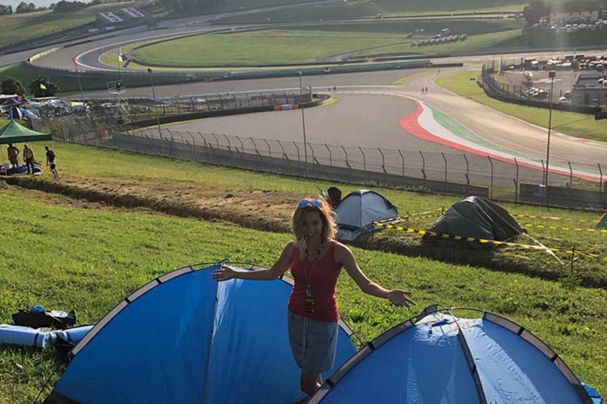 Gute Sicht auf die Piste: Die Zelte von ServusTV