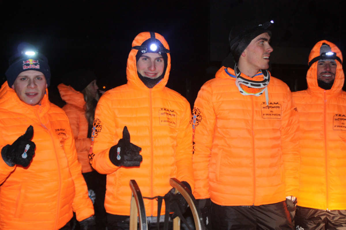 Vor dem Schlittenrennen: Bradl, Baldassarri, Baz und Corsi