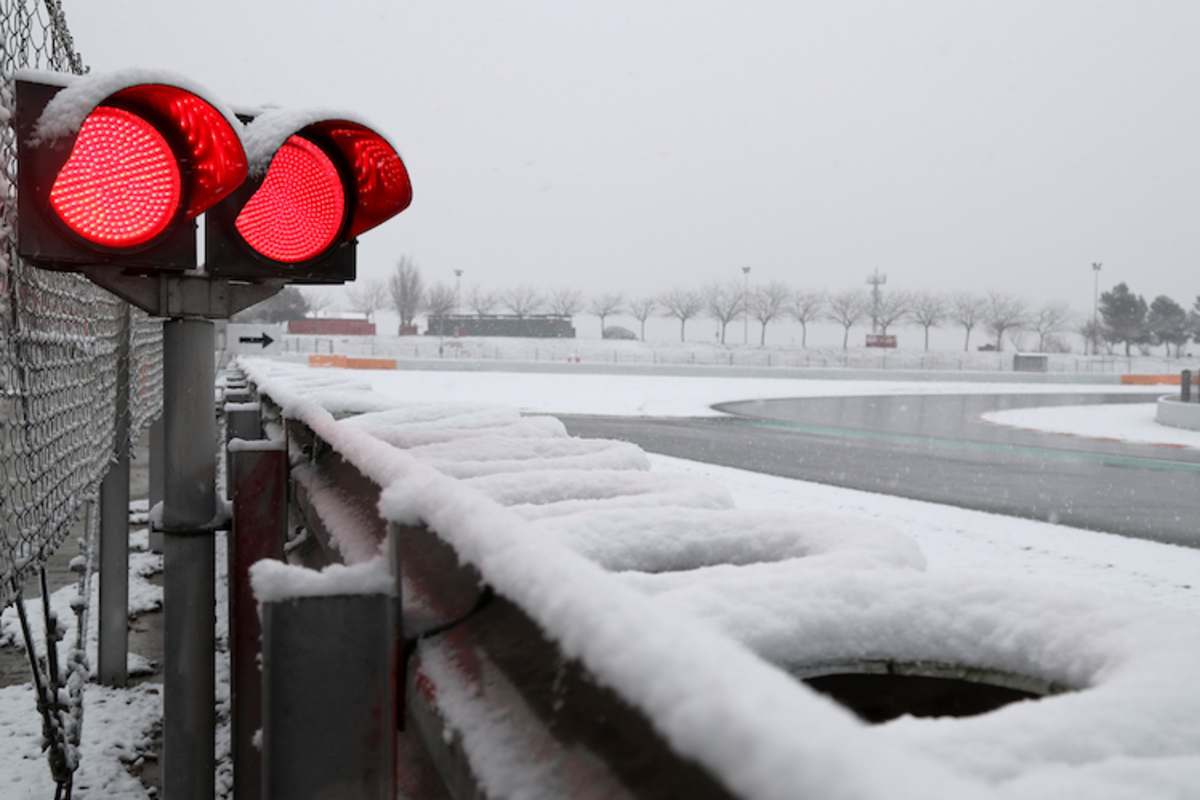 Ungewöhnlicher Anblick: Schnee am Circuit de Barcelona-Catalunya