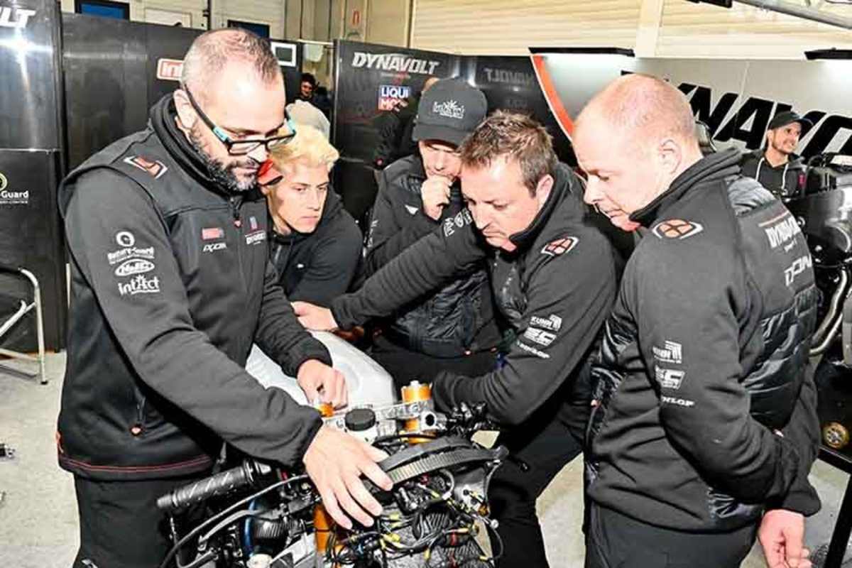 Marcel Schrötter bekam am Donnerstabend eine erste Anweisung für die neue Magneti-Marelli-ECU