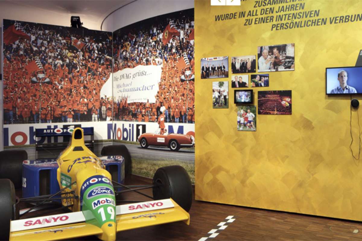 Auch einige Rennwagen dürfen nicht fehlen