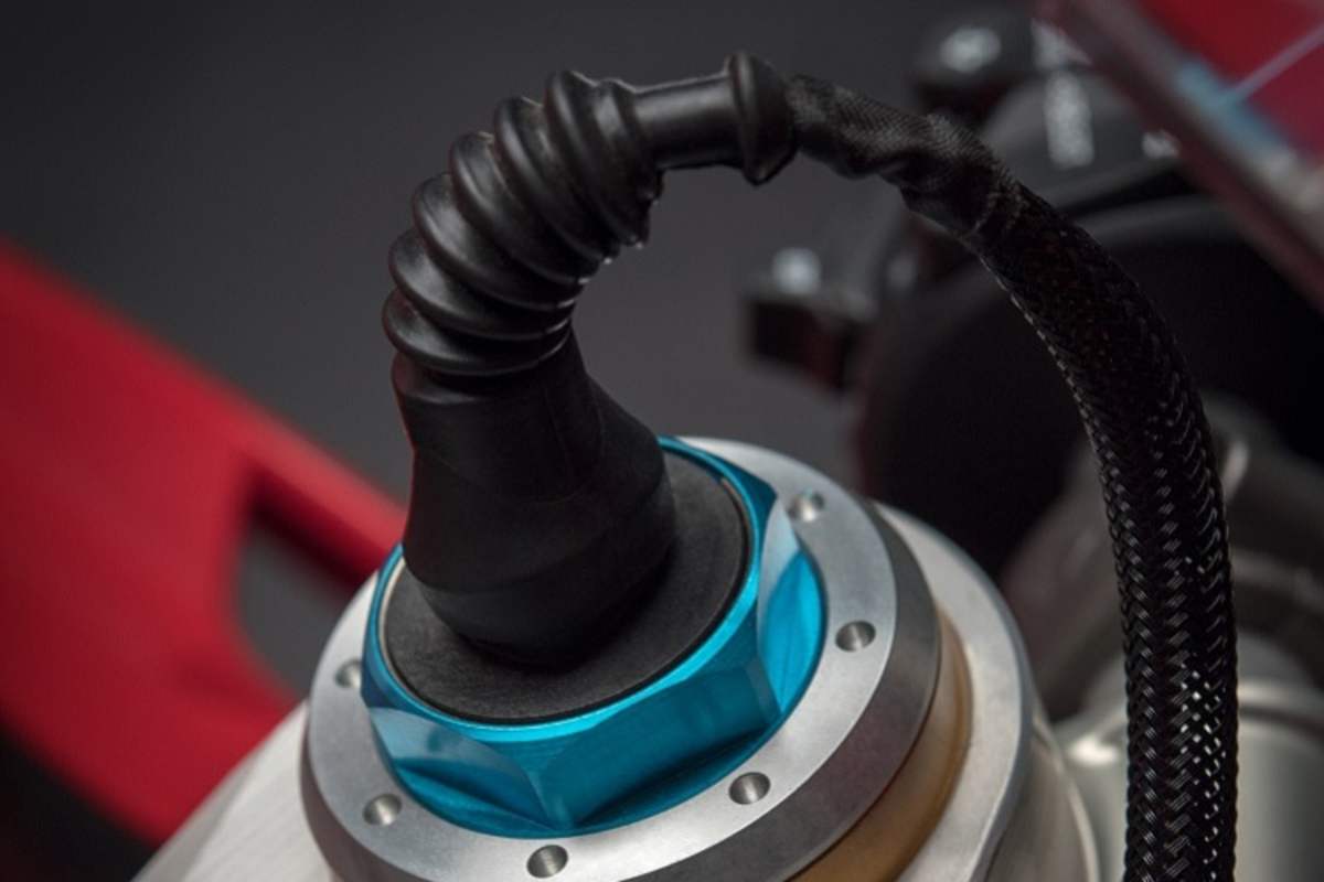 Die Speciale ist ausgerüstet mit der neuesten Fahrwerkselektronik von Öhlins