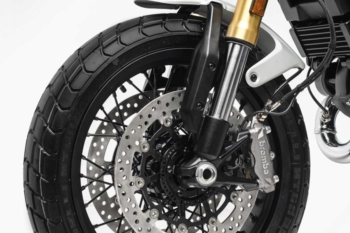 Speichenräder, Marzocchi-Gabel: Zwei Merkmale der Scrambler 1100 Special