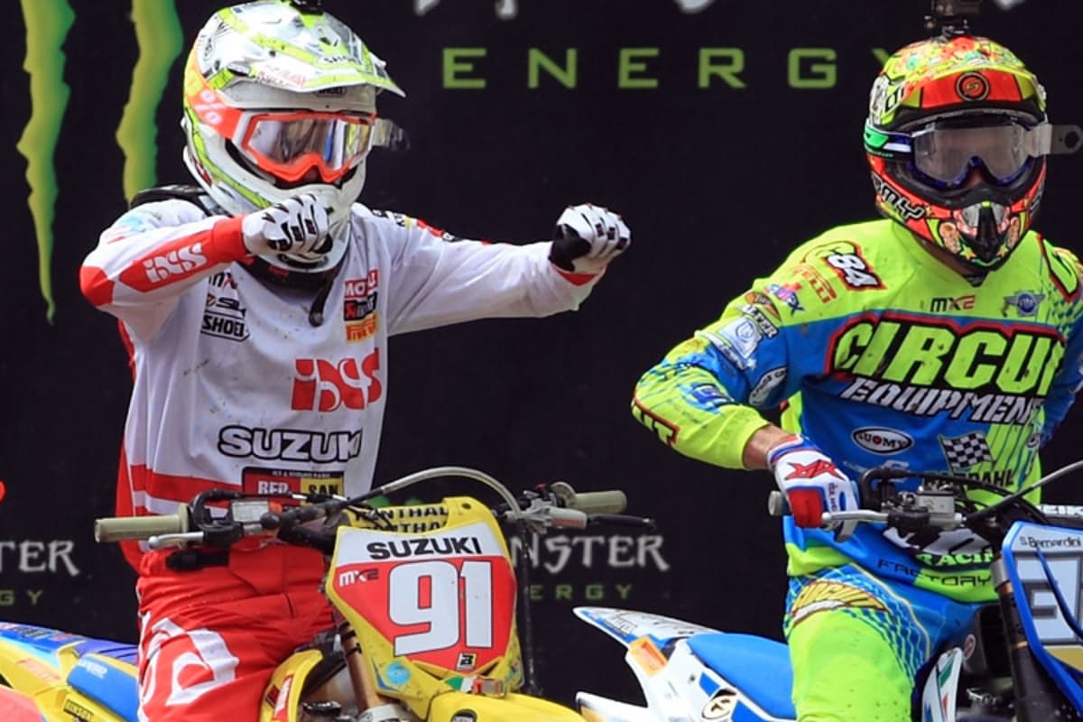 Aufwärmen vor dem Start zu Moto-1