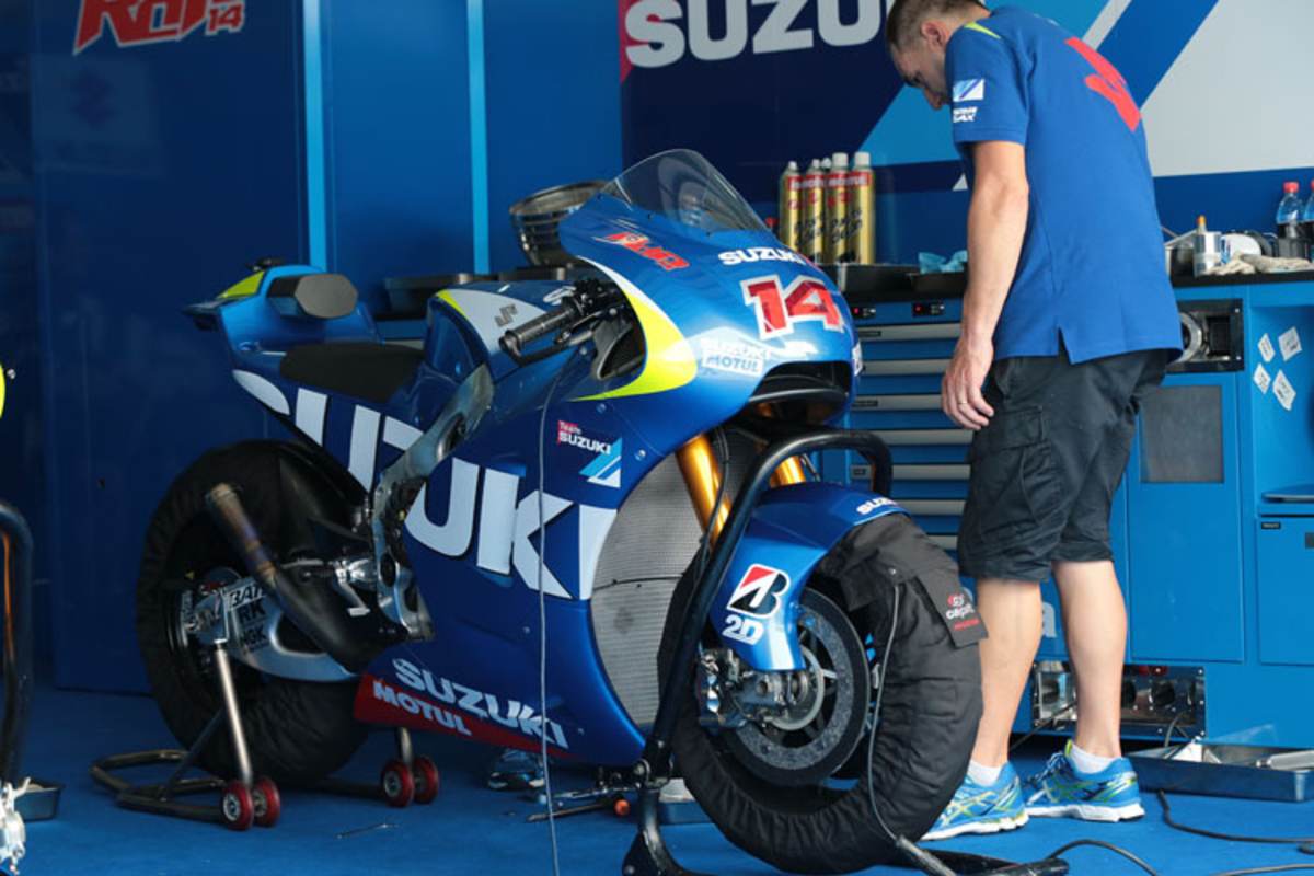 Die 2014-Suzuki von Randy de Puniet: Jetzt Reihenmotor statt V4