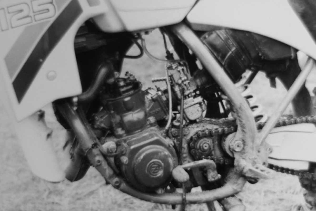 Suzuki-Zylinder auf ČZ-Kurbelgehäuse