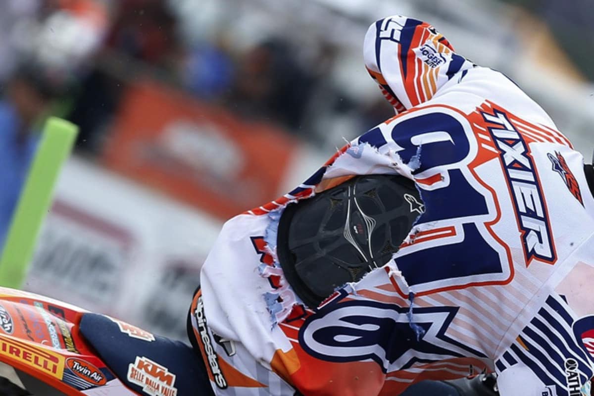 Die Spuren des Einschlags von Tonkov an Tixiers Rücken