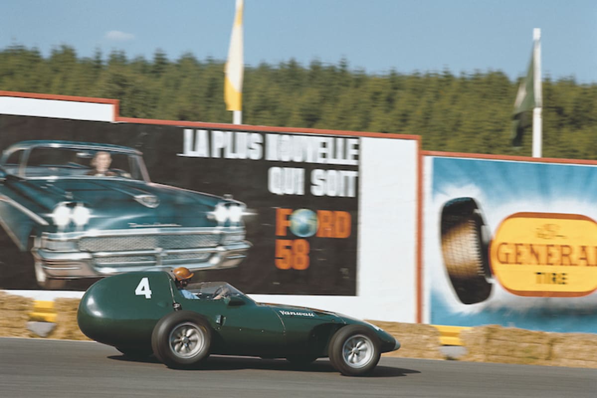 Tony Brooks mit seinem Vanwall 1958 in Spa-Francorchamps