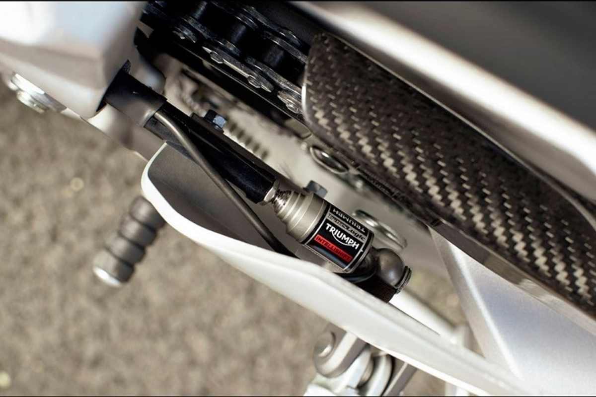 Geschaltet wird per Quickshifter - hoch und runter