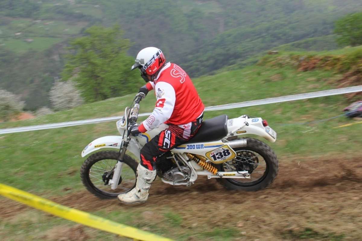 Dany Wirz auf Husqvarna WR 300 von 1984: Der Schweizer war in den 90er Jahren als reiner Privatfahrer zweimal WM-Sechster