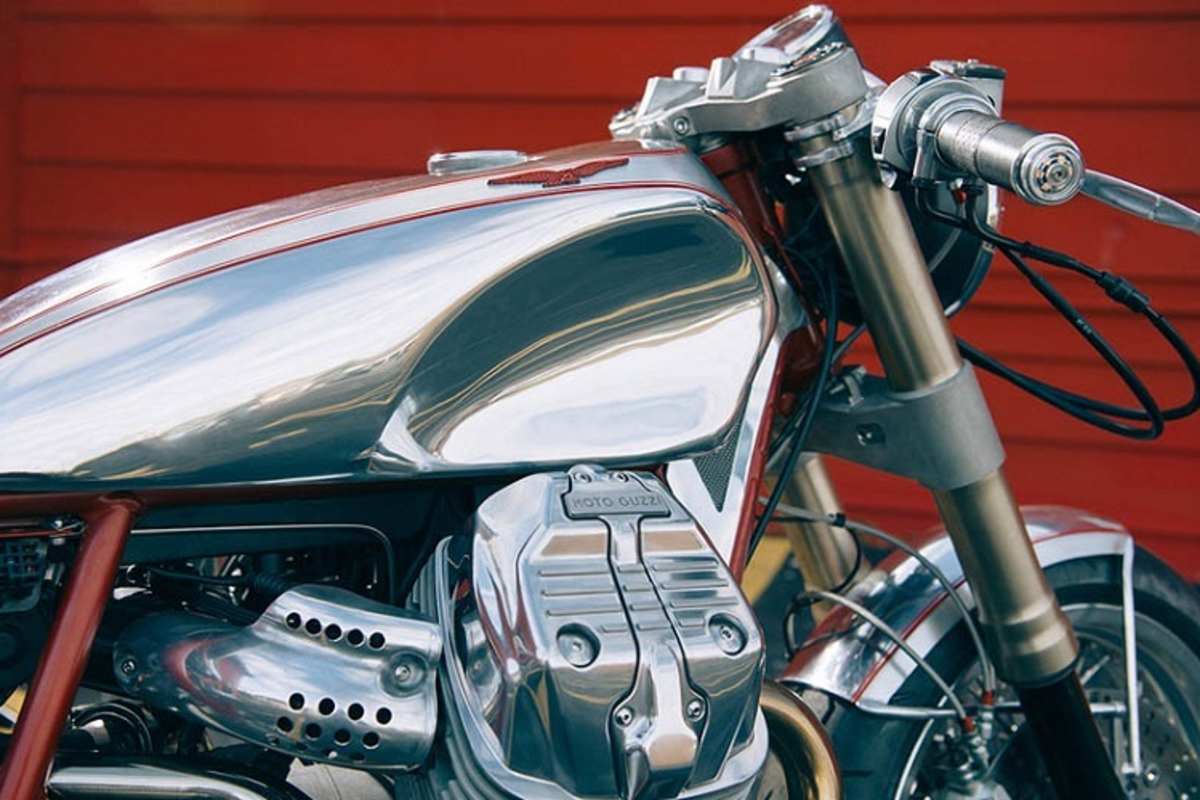 Irgendwie hat man das Gefühl, dass man sich um diesen handgefertigten Tank Sorgen machen muss