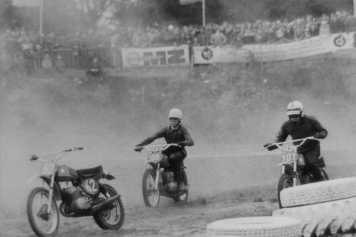 Beim Motocross in der DDR ging es bisweilen turbulent zu