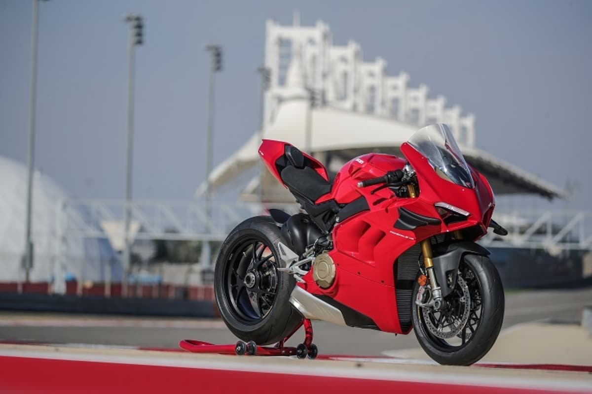 Die Ducati Panigale V4S hatte ihre Fahrpremiere auf dem Losail Circuit in Doha