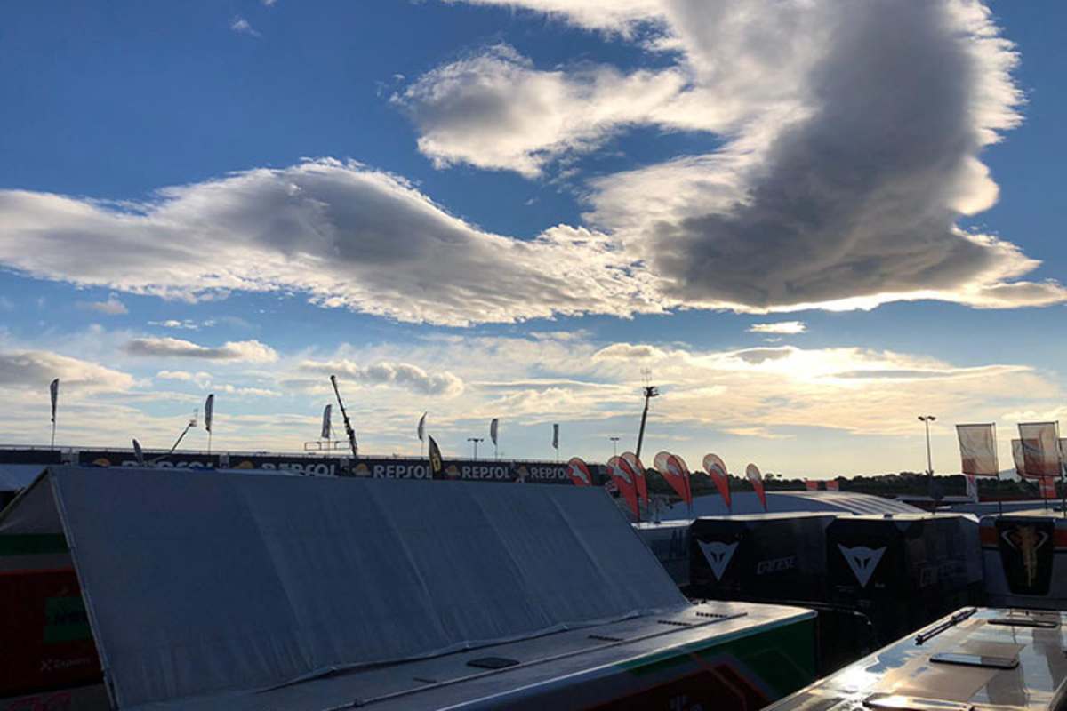 Zumindest kommt die Sonne durch: Valencia am Dienstagfrüh