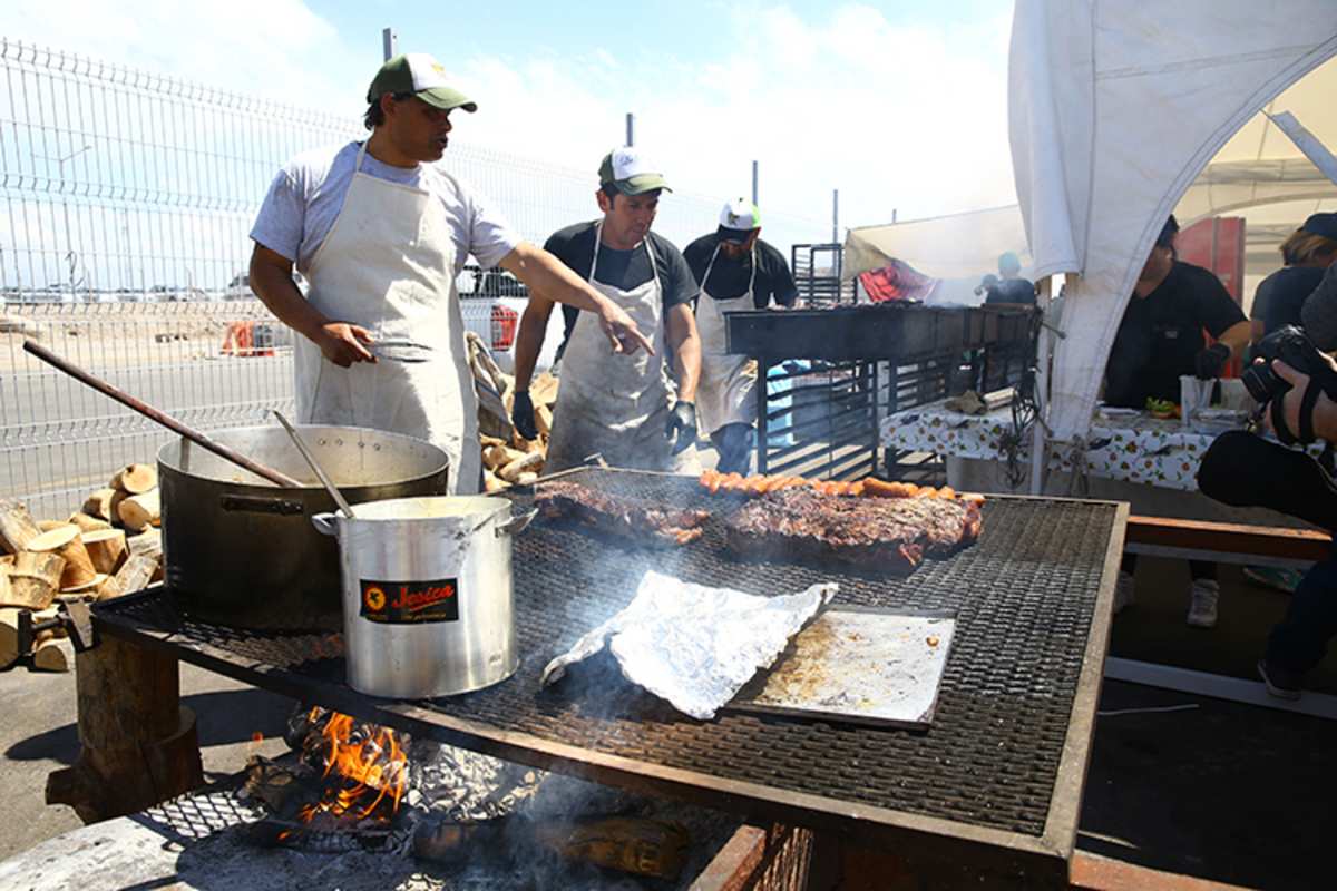 Barbecue-Geruch lag in der Luft