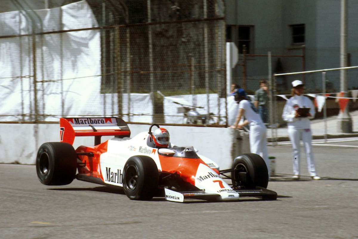 John Watson fliegt in Long Beach 1983 dem Sieg entgegen