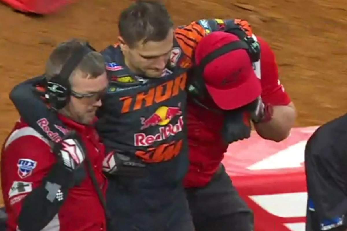 Cooper Webb musste nach seinem Horrorcrash ins Krankenhaus gebracht werden