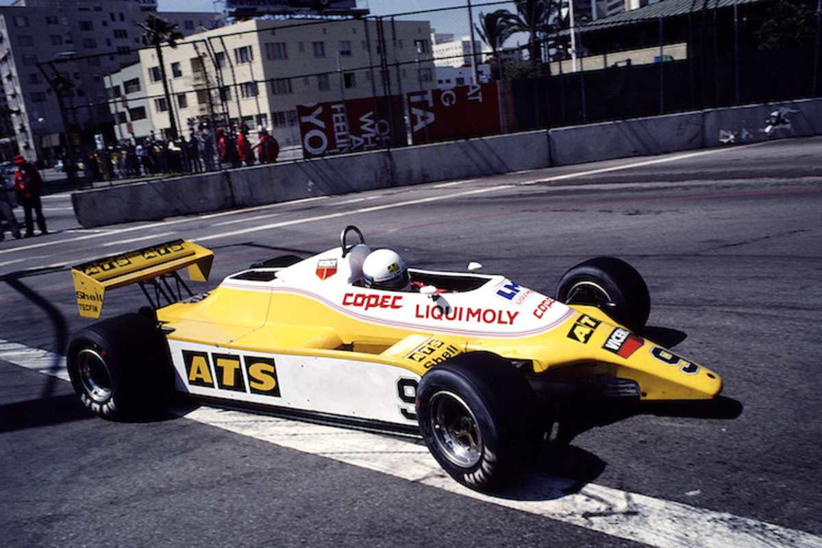 Manfred Winkelhock mit seinem ATS in Long Beach 1982
