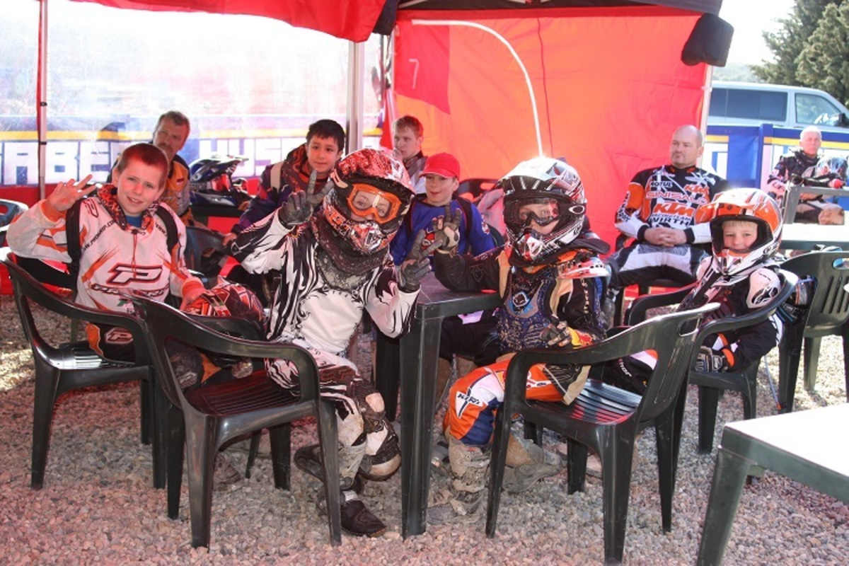 Nicht nur Erwachsene Crosser, auch Kinder können bei Dany Wirz Offroad mitmachen